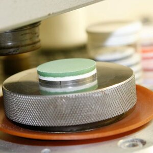 Preforma en polvo para la XRF | © CRB Analyse Service GmbH
